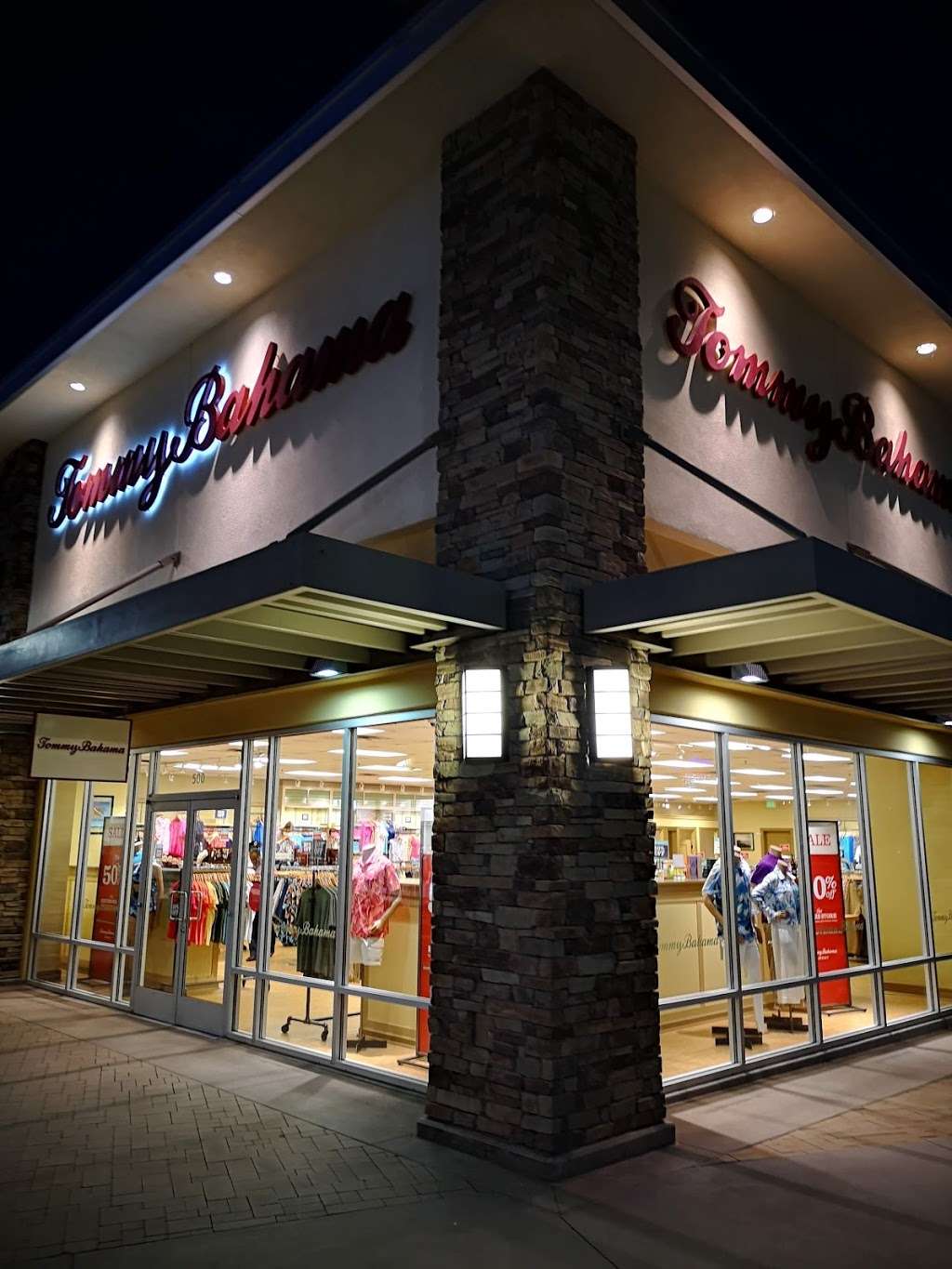 Tommy Bahama | 4976 Premium Outlets Way Suite #500, Chandler, AZ 85226, USA | Phone: (480) 639-1701