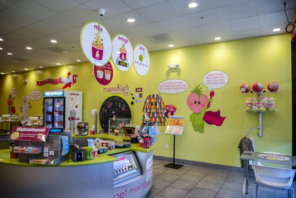 Menchies Frozen Yogurt | 1911 W Malvern Ave n5, Fullerton, CA 92835 | Phone: (657) 248-2420