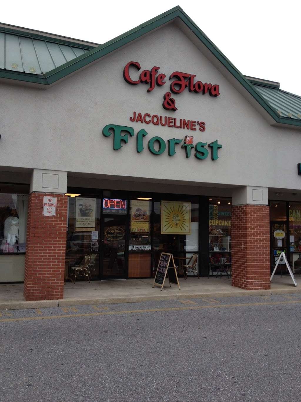 Jacquelines Flowers & Gifts | 100 Springdale Rd, Cherry Hill, NJ 08003 | Phone: (856) 354-1115