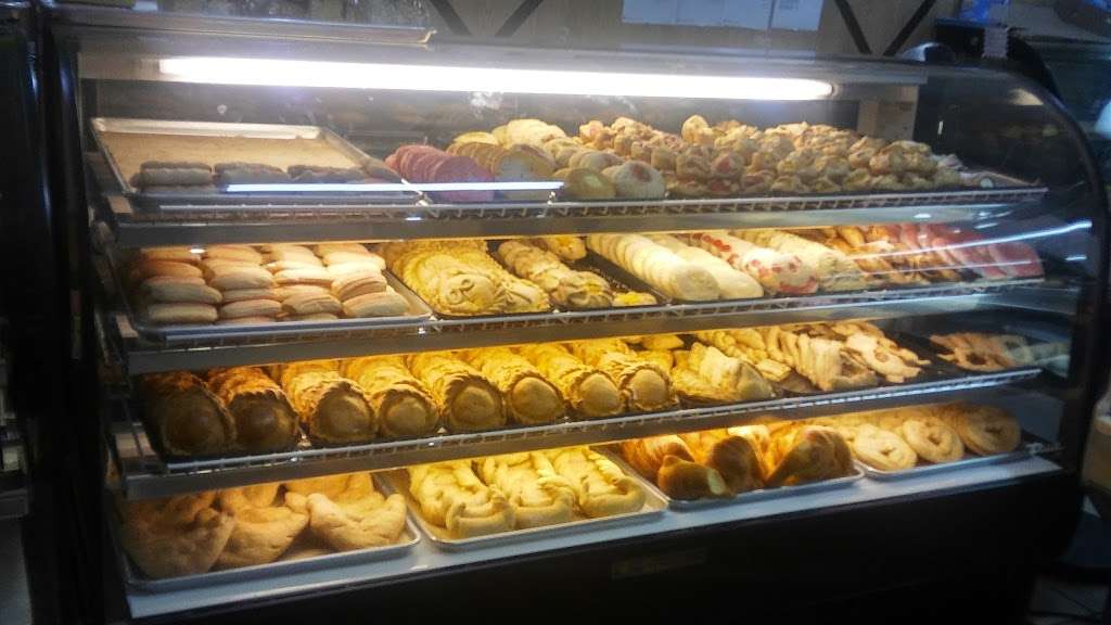 Moises Bakery | 12889 San Pablo Ave, Richmond, CA 94805, USA | Phone: (510) 778-8523