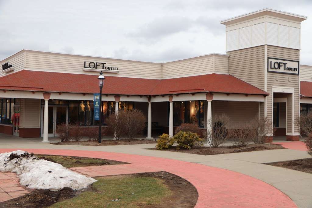 LOFT Outlet | One Premium, Outlet Blvd, Wrentham, MA 02093, USA | Phone: (508) 384-0246