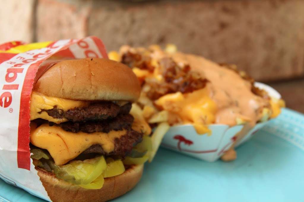 In-N-Out Burger | 2950 E Capitol Expy, San Jose, CA 95148, USA | Phone: (800) 786-1000