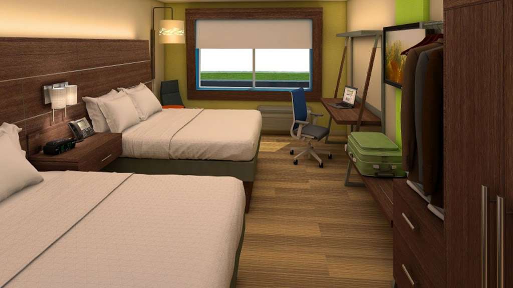 Holiday Inn Express & Suites Hammond | 2918 Carlson Dr, Hammond, IN 46323 | Phone: (219) 844-5077