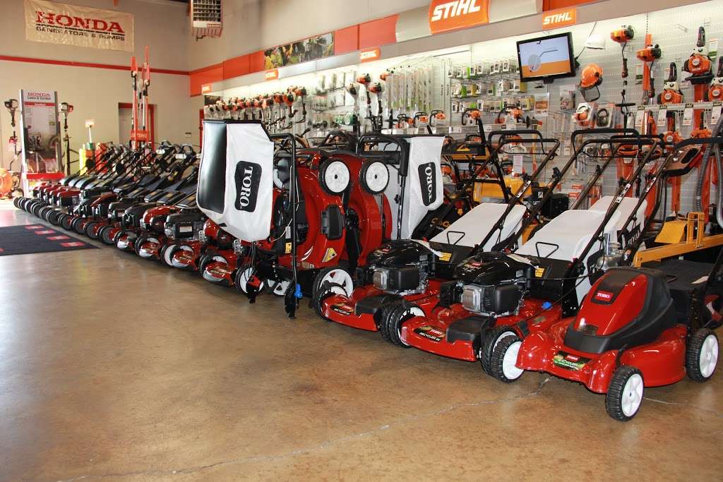 Ralph Helm Inc. Lawn Equipment Center | 36W710 Foothill Rd, Elgin, IL 60123, USA | Phone: (847) 695-1616