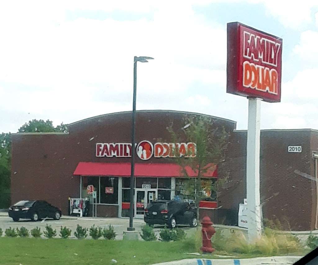 Family Dollar | 2010 S Belt Line Rd, Grand Prairie, TX 75051, USA | Phone: (469) 789-7733