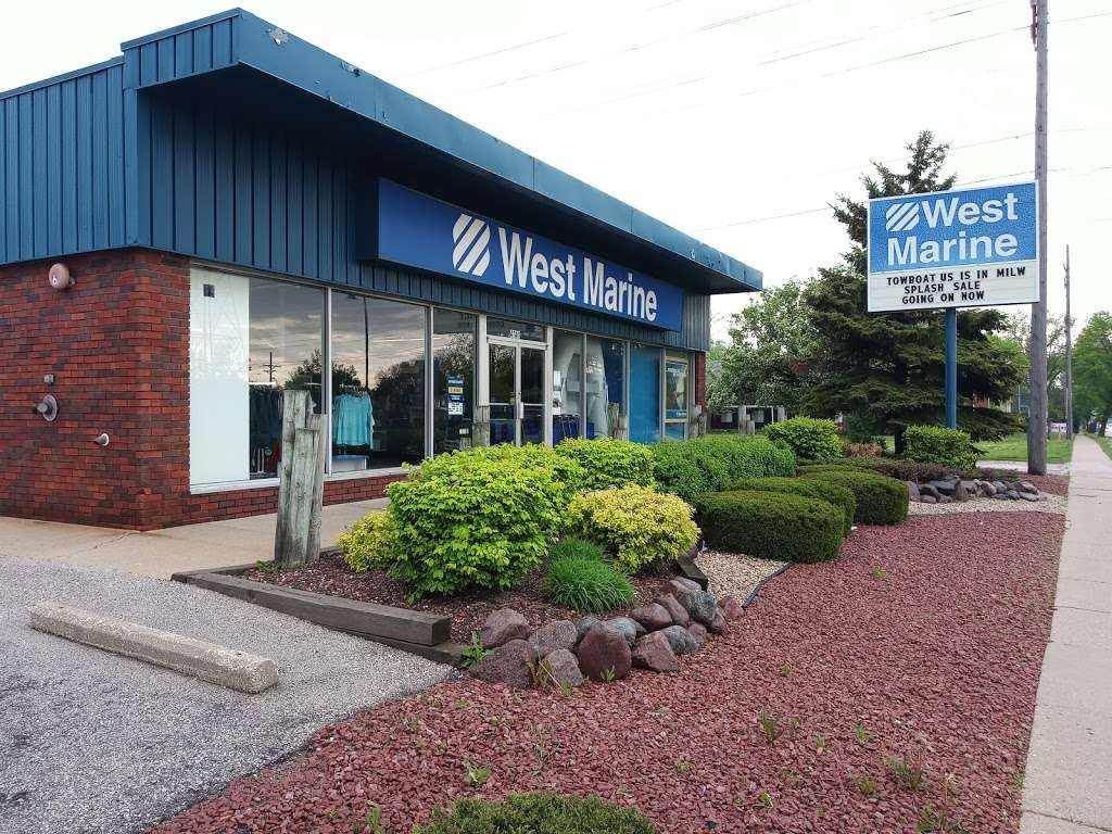 West Marine | 4141 S 76th St, Greenfield, WI 53220 | Phone: (414) 543-8300