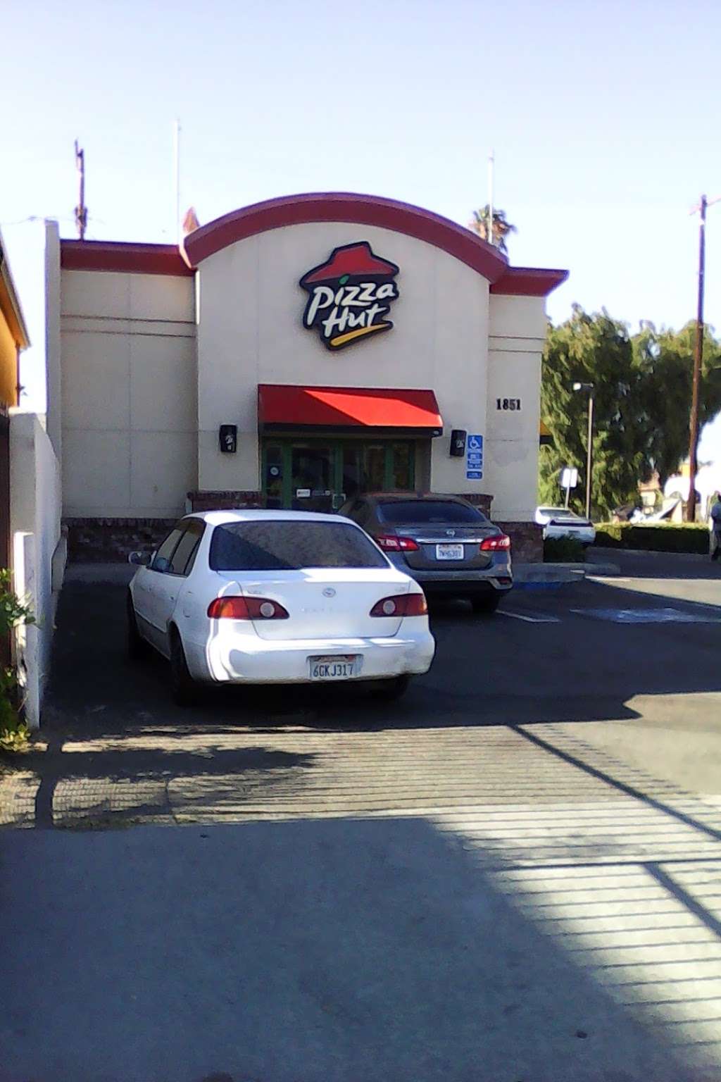 Pizza Hut | 1851 W Slauson Ave, Los Angeles, CA 90047, USA | Phone: (323) 290-2290