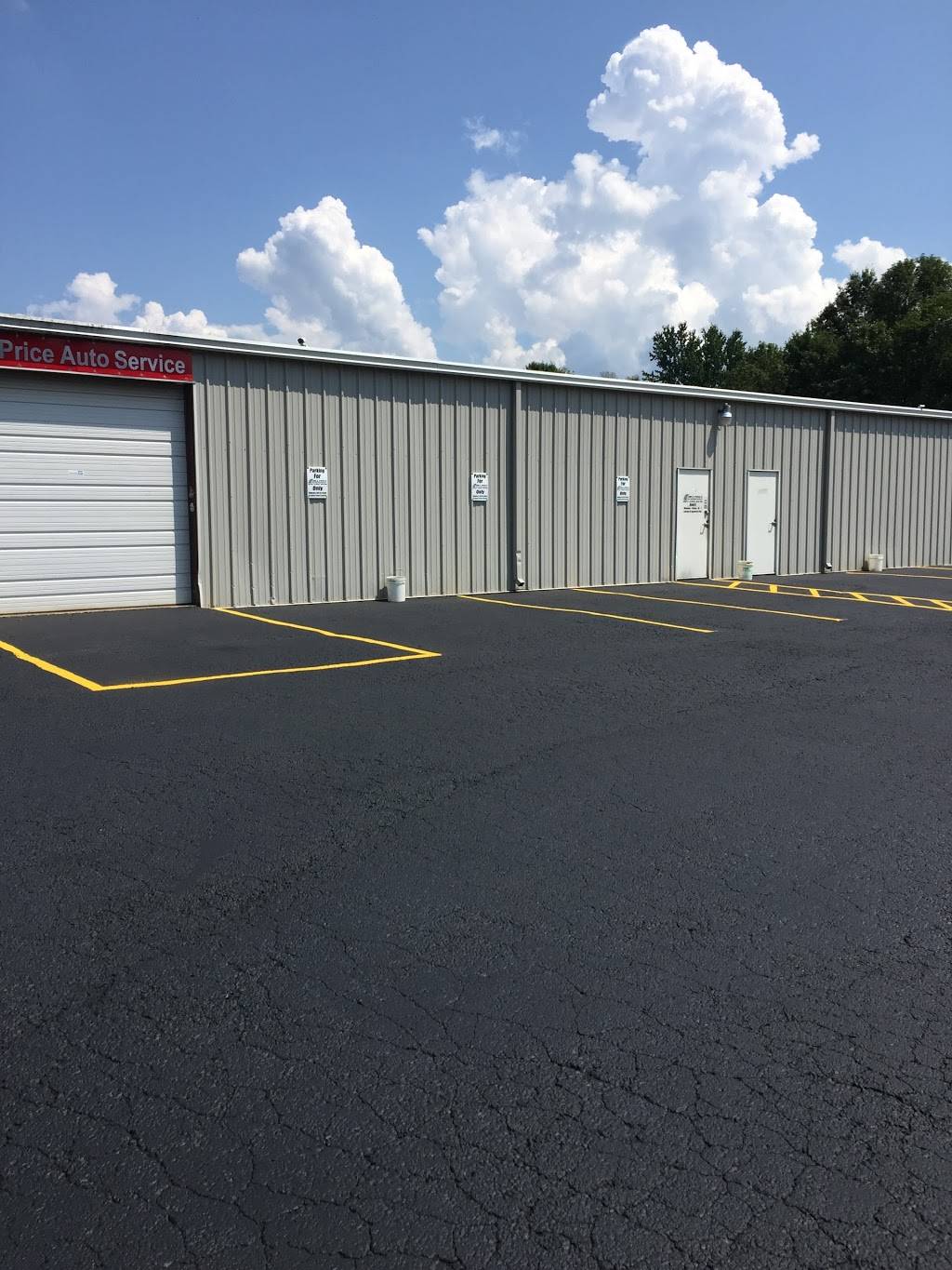 Bill Price Tire And Auto Service | 2640 Middle Rd, Jeffersonville, IN 47130, USA | Phone: (502) 724-2118