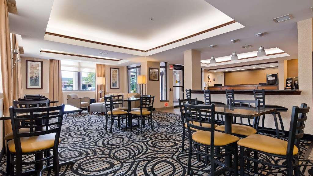 Best Western Plus Louisville Inn & Suites | 960 W Dillon Rd, Louisville, CO 80027, USA | Phone: (303) 327-1215