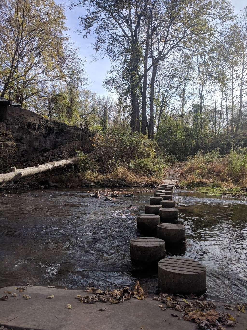 Cherry Creek Crossing Loop Trail | Oak St, Delaware Water Gap, PA 18327, USA