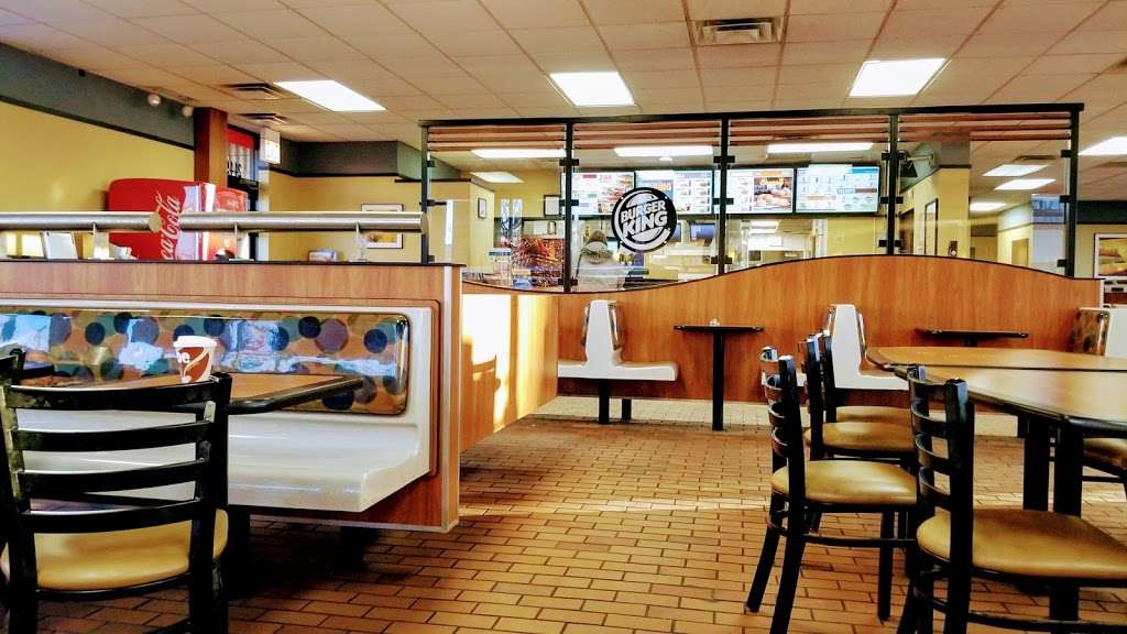 Burger King | 2449 W Lawrence Ave, Chicago, IL 60625, USA | Phone: (773) 784-2096