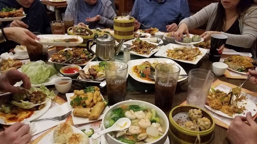 Four Seasons Chinese Restaurant | 342 N Clovis Ave #0300, Clovis, CA 93612, USA | Phone: (559) 324-8438