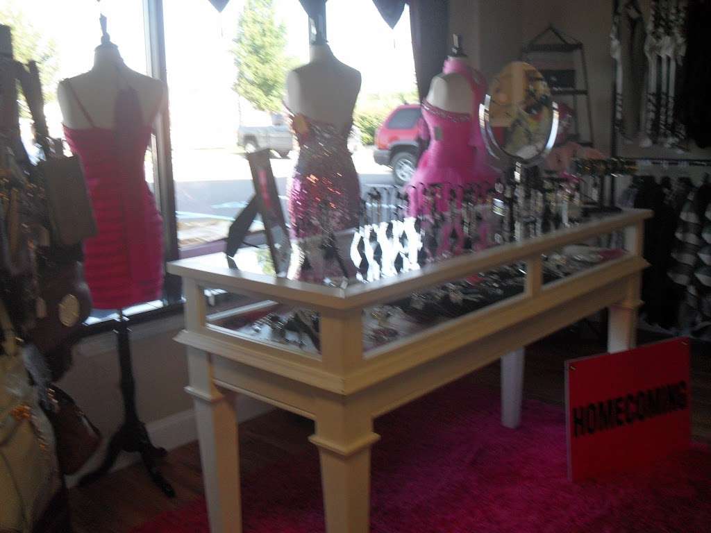 Dress Me Up | 249 U.S. 9, Forked River, NJ 08731 | Phone: (609) 693-5369