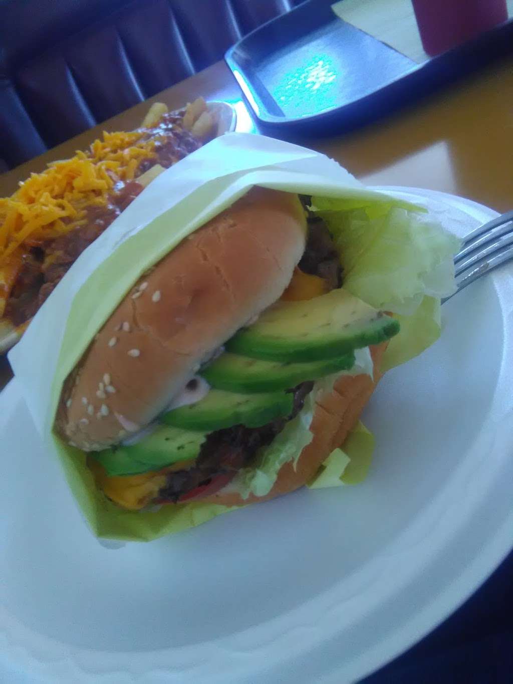 D Burgers | 5208 Atlantic Blvd, Maywood, CA 90270, USA | Phone: (323) 773-8467