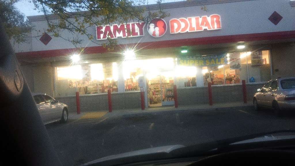 Family Dollar | 8411 W Indian School Rd, Phoenix, AZ 85037, USA | Phone: (623) 873-0162