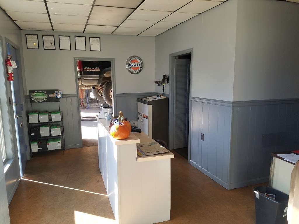 Stan Graybill Auto Services | 253 E Main St, New Holland, PA 17557 | Phone: (717) 354-2271