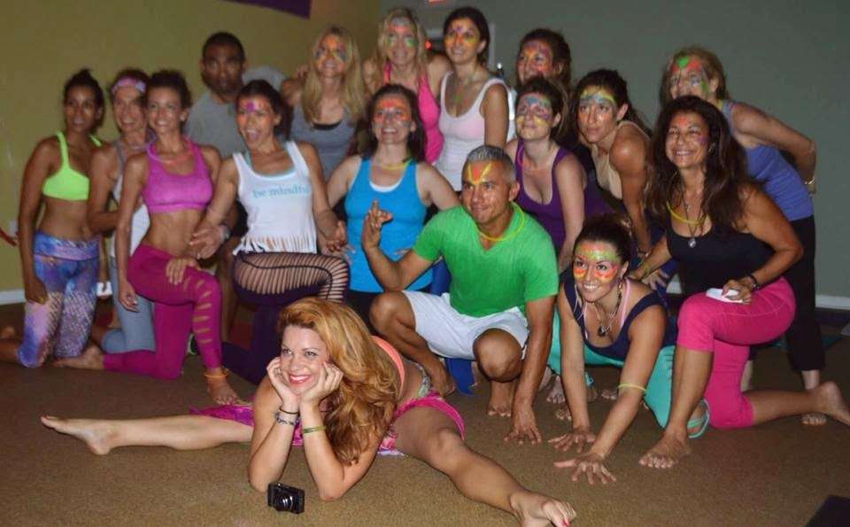 Hot Yoga near Deerfield Beach at Yoga Aura | 2910 N Federal Hwy, Boca Raton, FL 33431, USA | Phone: (561) 409-0811