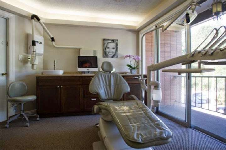 Jess Santucci DDS | 61 Avenida De Orinda, Orinda, CA 94563, USA | Phone: (925) 254-4633