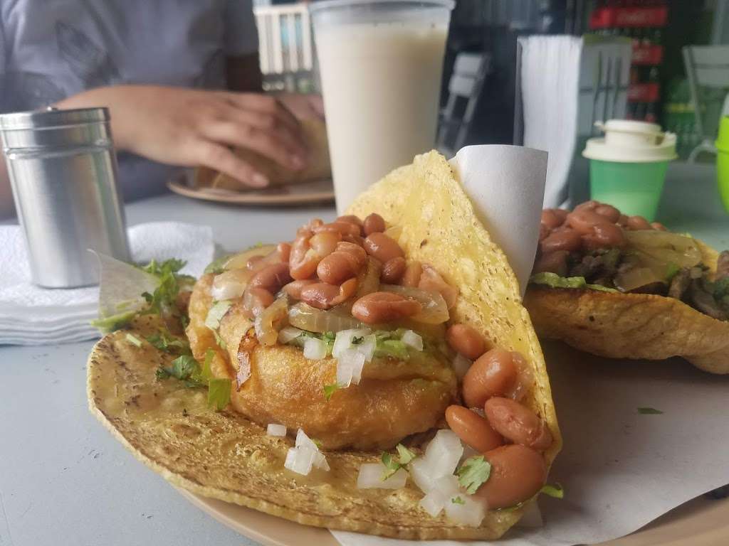 Tacos Chile Relleno "La Guera" | ሚጌል ጌሬሮ መንገድ 12325-12365, Libertad, 22400 Tijuana, B.C., Mexico | Phone: 664 682 0344