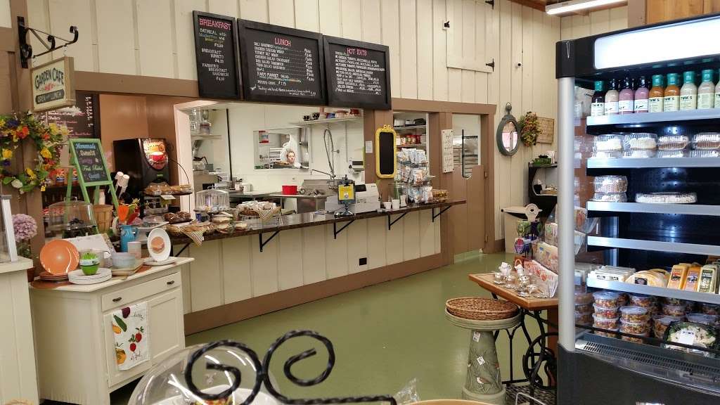 Toms Farm Market | Garden Center | Bakery | Cafe | Gift Shop | 10214 Algonquin Rd, Huntley, IL 60142, USA | Phone: (847) 669-3421