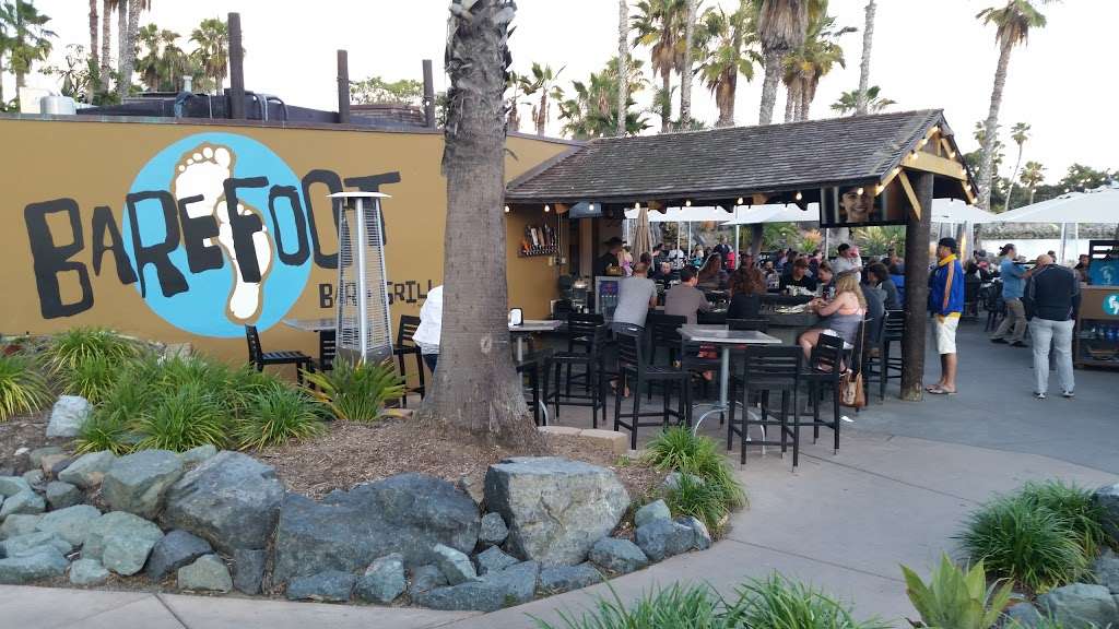 Barefoot Bar & Grill | 1404 Vacation Rd, San Diego, CA 92109 | Phone: (858) 581-5960