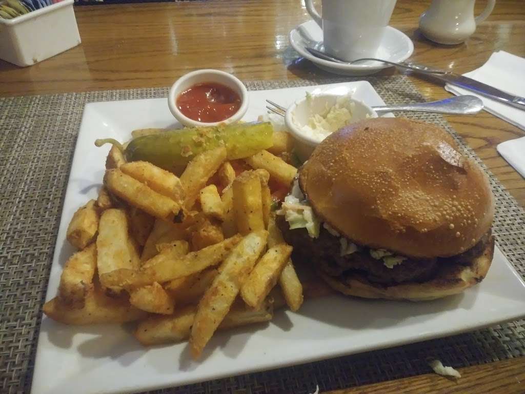 Muscoot Tavern | 105 Somerstown Turnpike, Katonah, NY 10536, USA | Phone: (914) 232-2800