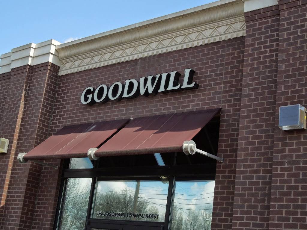 Goodwill | 1700 S 17th St, Lincoln, NE 68502, USA | Phone: (402) 438-1109