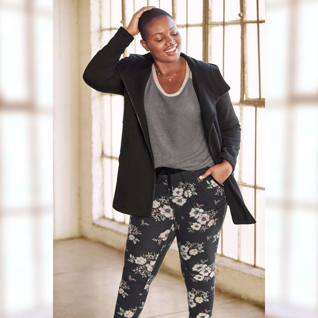 Torrid | 190 Chicago Ridge Mall, Ste G-351, Chicago Ridge, IL 60415, USA | Phone: (708) 229-0179