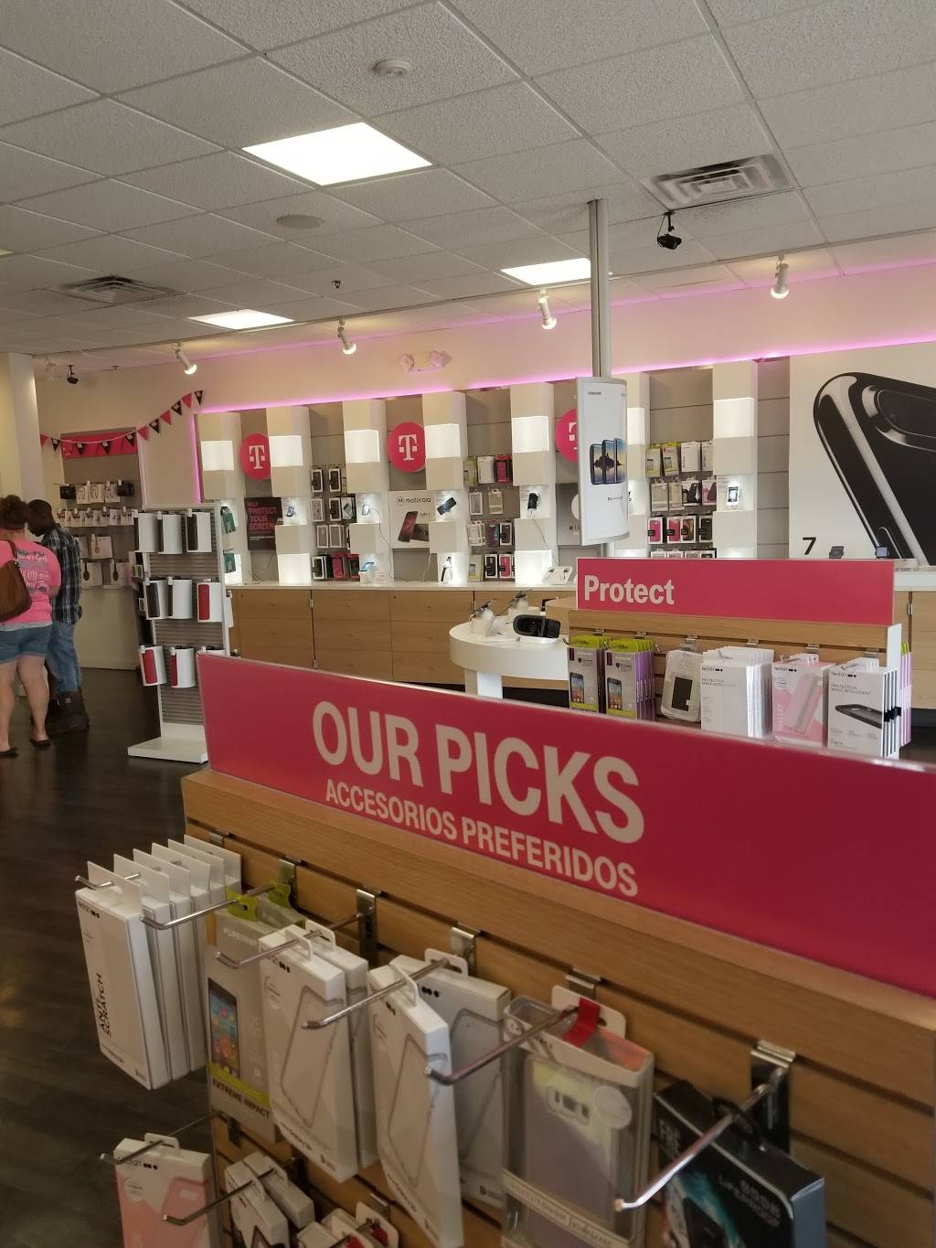 T-Mobile | 2525 W Anderson Ln Bldg 3 Ste 260, Austin, TX 78757, USA | Phone: (512) 323-2975