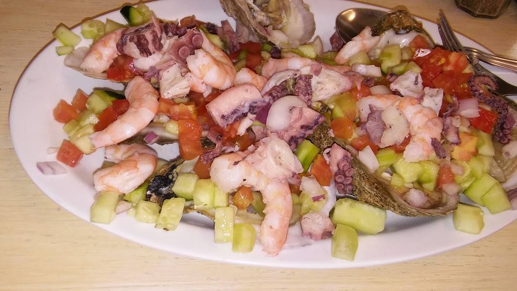 Mariscos Las Islitas | 619 Old Coors Dr SW, Albuquerque, NM 87121, USA | Phone: (505) 836-4998