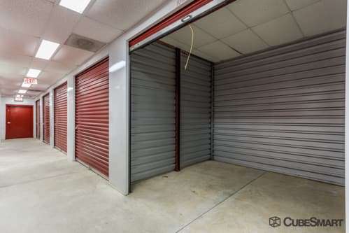 CubeSmart Self Storage | 3215 52nd Ave, Hyattsville, MD 20781 | Phone: (301) 699-7669