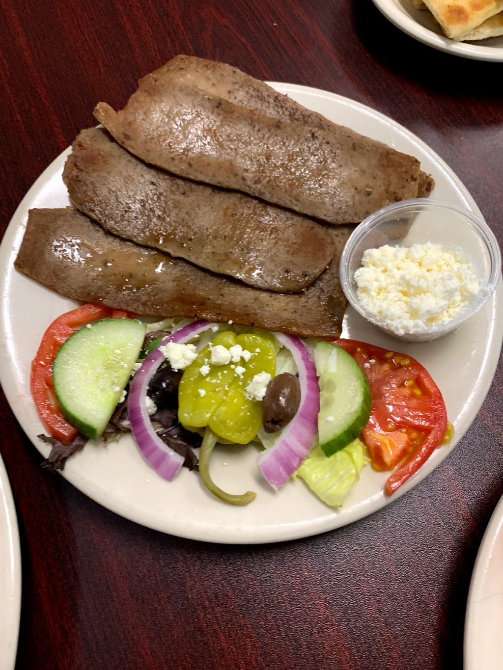 Olive leaf family restaurant | 6310 Robinson Rd, Lockport, NY 14094, USA | Phone: (716) 433-7000