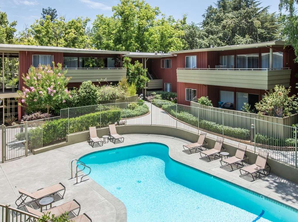 Bay Tree Apartment Homes | 347 Massol Ave, Los Gatos, CA 95030, USA | Phone: (408) 354-7317