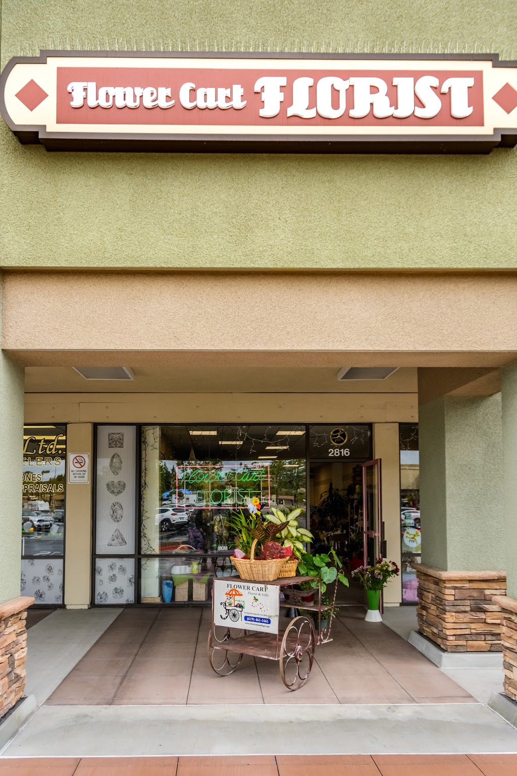 Flower Cart Florist & Gifts | 2816 Fletcher Pkwy, El Cajon, CA 92020 | Phone: (619) 461-1661