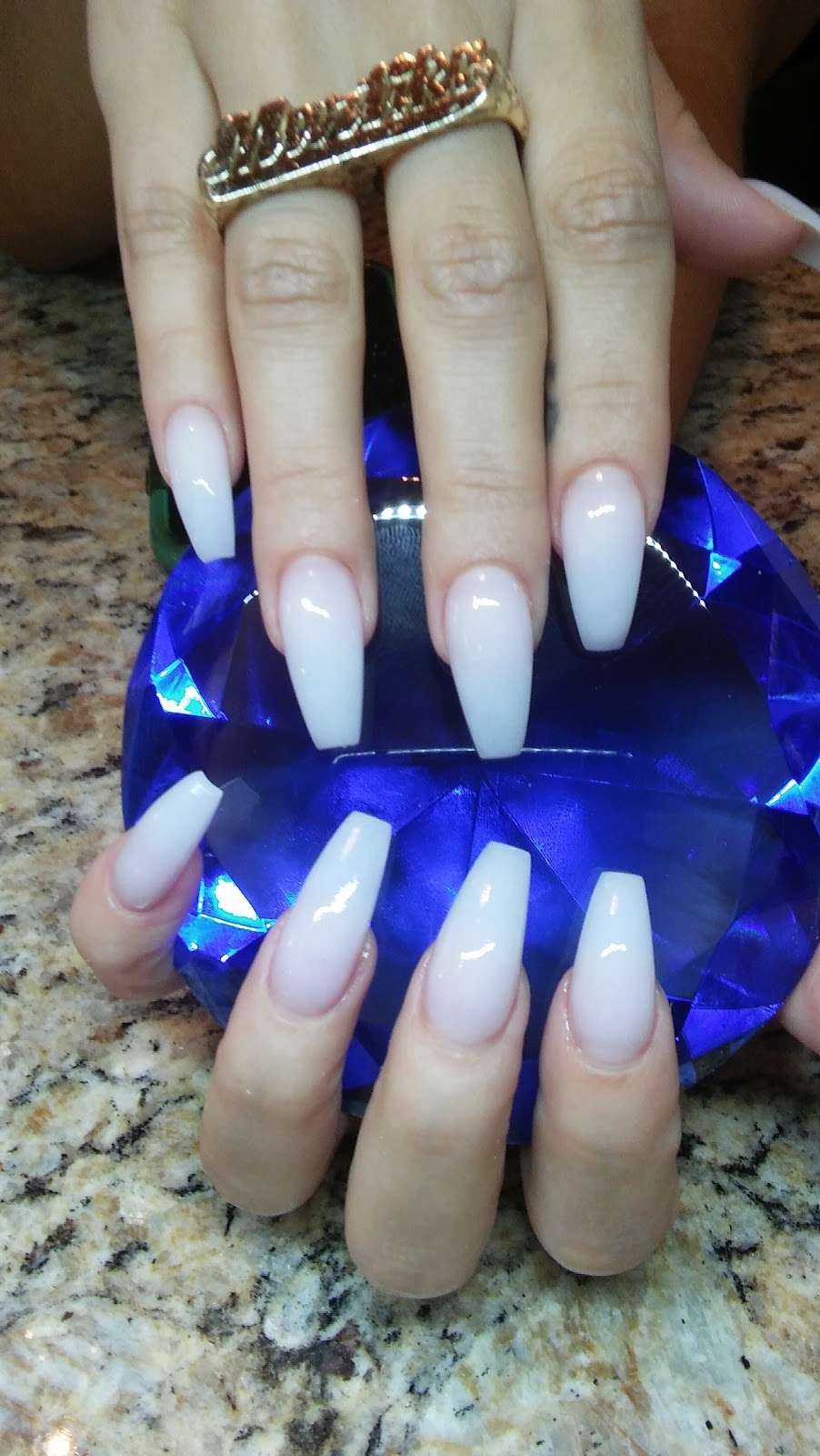 nail salon | 2497 Trafalgar Blvd, Kissimmee, FL 34758