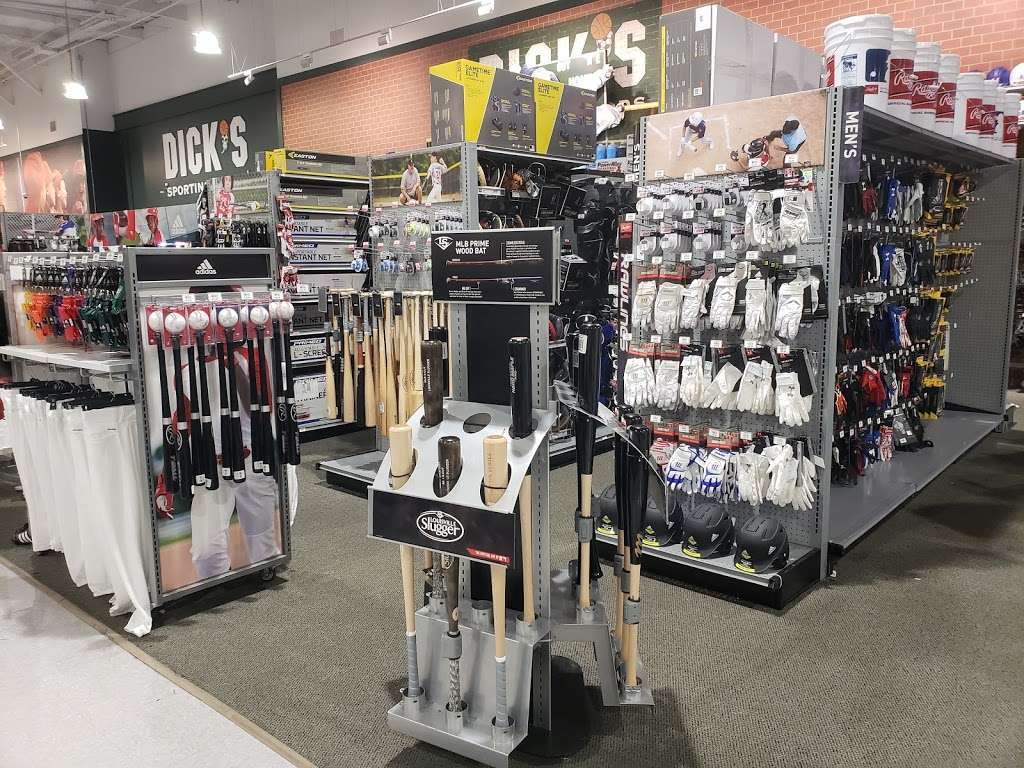 DICKS Sporting Goods | 2771 El Camino Real, Tustin, CA 92782, USA | Phone: (714) 731-1300