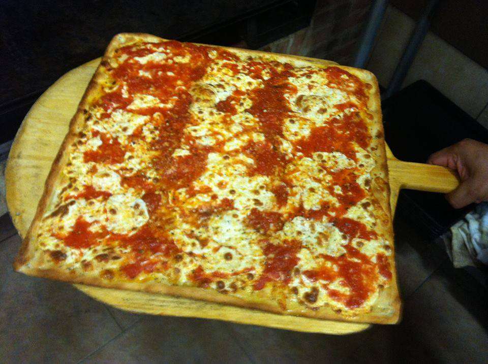 Amici Brick Oven Pizza | 6309 Amboy Rd, Staten Island, NY 10309, USA | Phone: (718) 356-6060