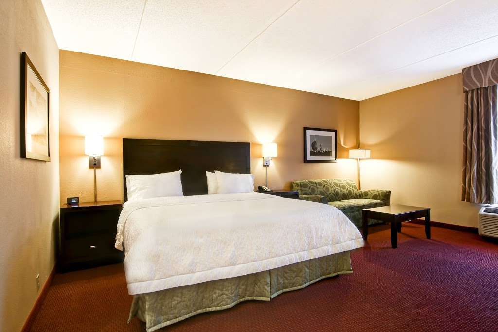 Hampton Inn Waldorf | 3750 Crain Hwy, Waldorf, MD 20603 | Phone: (301) 632-9600