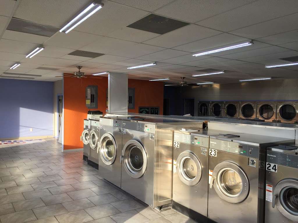 Universal Laundromat | 1414 1st St NE, Winter Haven, FL 33884, USA | Phone: (863) 268-2982