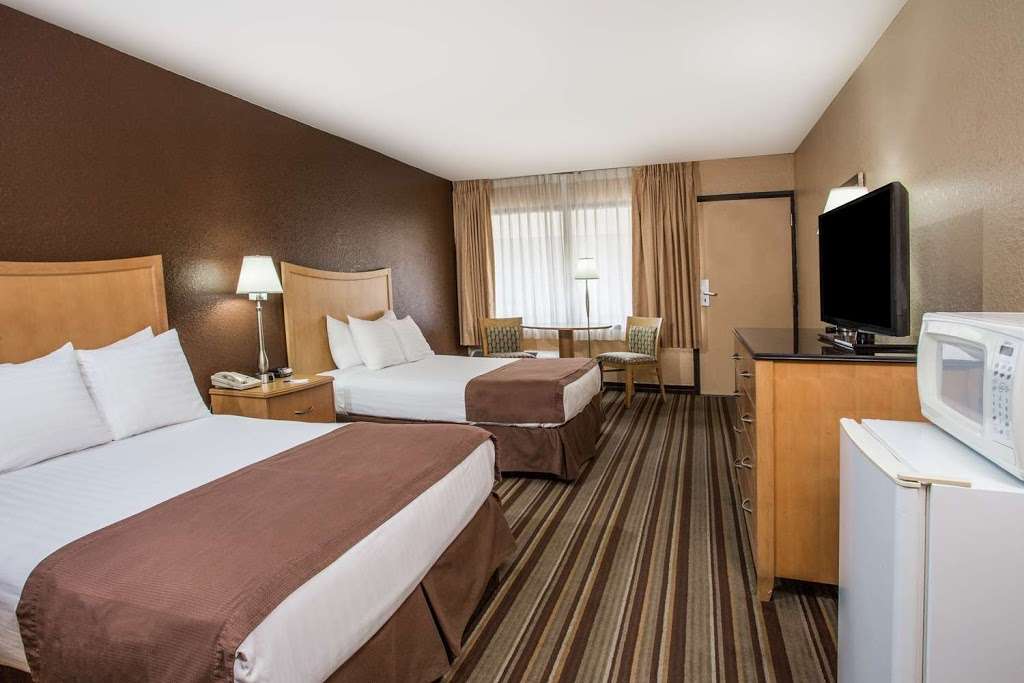 Travelodge by Wyndham Deltona | 481 Deltona Blvd, Deltona, FL 32725, USA | Phone: (386) 320-5793