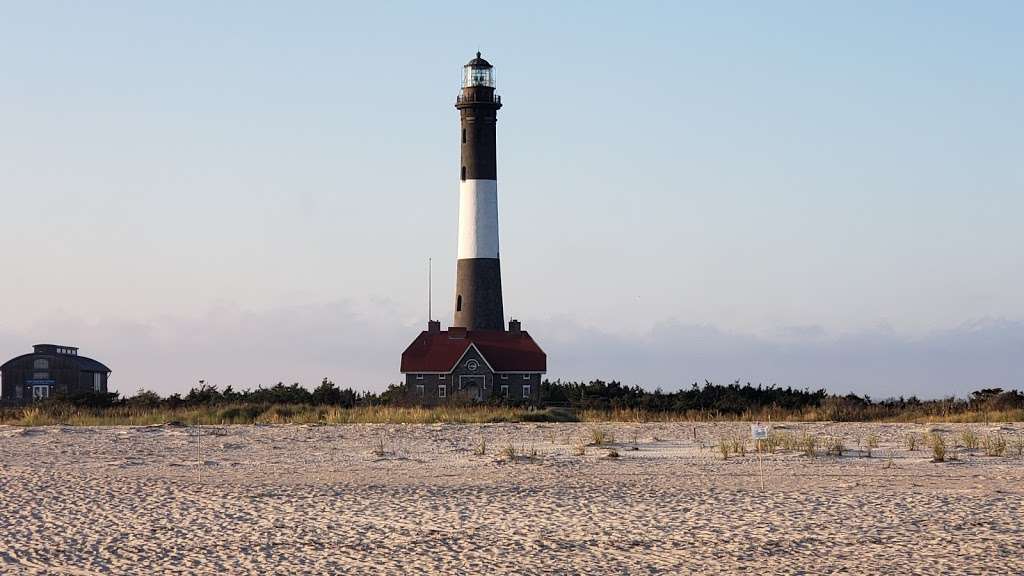 Lighthouse Beach | Bay Shore, NY 11706, USA