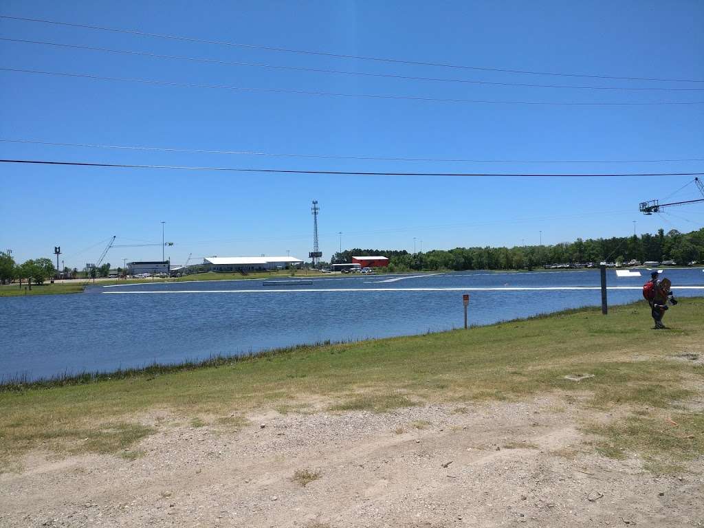 Hangar 9 Wake Park | 15110 Interstate 45 S, Conroe, TX 77384, USA | Phone: (936) 271-1101