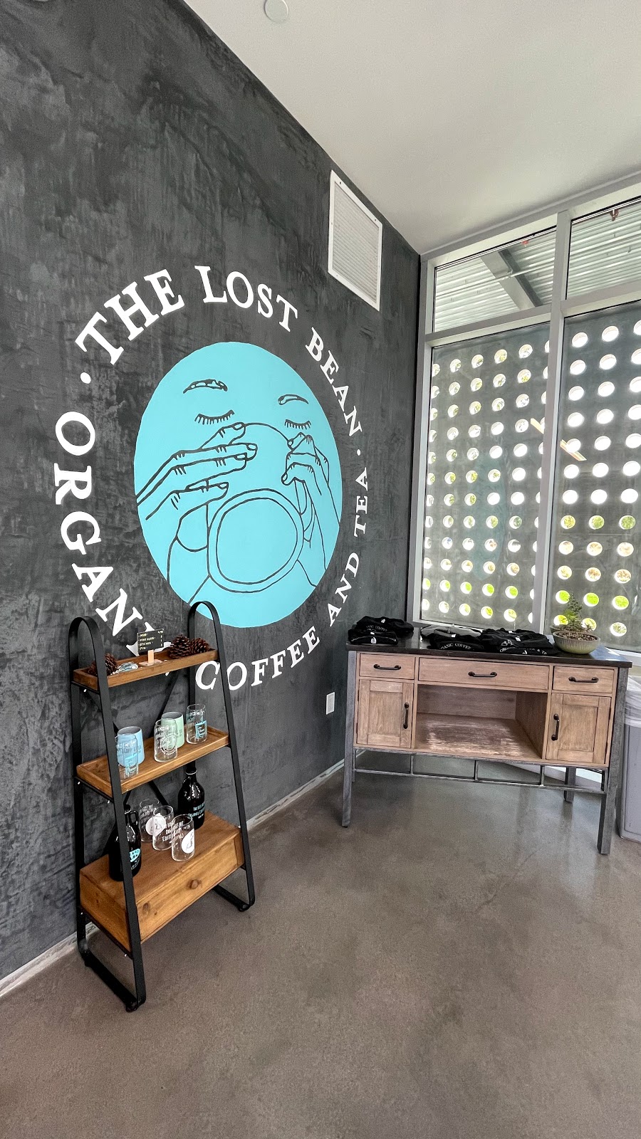 The Lost Bean Organic Coffee & Tea | 3335 Susan St, Costa Mesa, CA 92626 | Phone: (714) 884-3180
