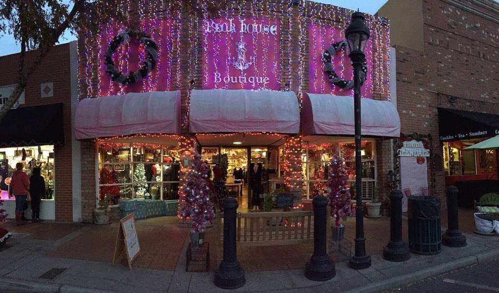 Pink House Boutique | 7009 N 58th Ave, Glendale, AZ 85301, USA | Phone: (623) 298-4766