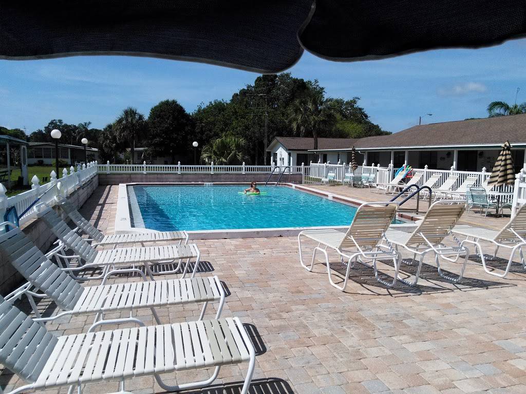 East Bay Oaks | 601 Starkey Rd, Largo, FL 33771, USA | Phone: (888) 485-1112