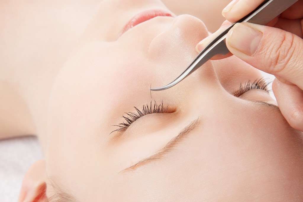 Elegant Brows | 8121 kensigton drive suite d, Waxhaw, NC 28173, USA | Phone: (704) 256-5586