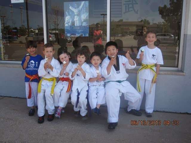 Lakeview Martial Arts Academy | 1614 Deerfield Rd, Highland Park, IL 60035, USA | Phone: (847) 831-4080