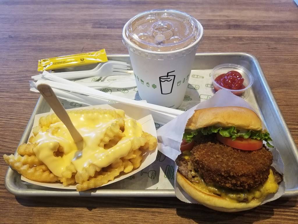 Shake Shack | 200 Summit Blvd, Birmingham, AL 35243, USA | Phone: (205) 354-2771