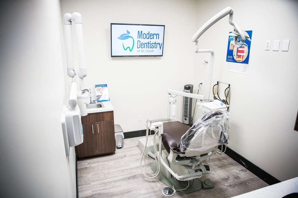 Modern Dentistry of St. Cloud: Yang Hua, DMD | 3300 Canoe Creek Rd, St Cloud, FL 34772, USA | Phone: (321) 805-3888
