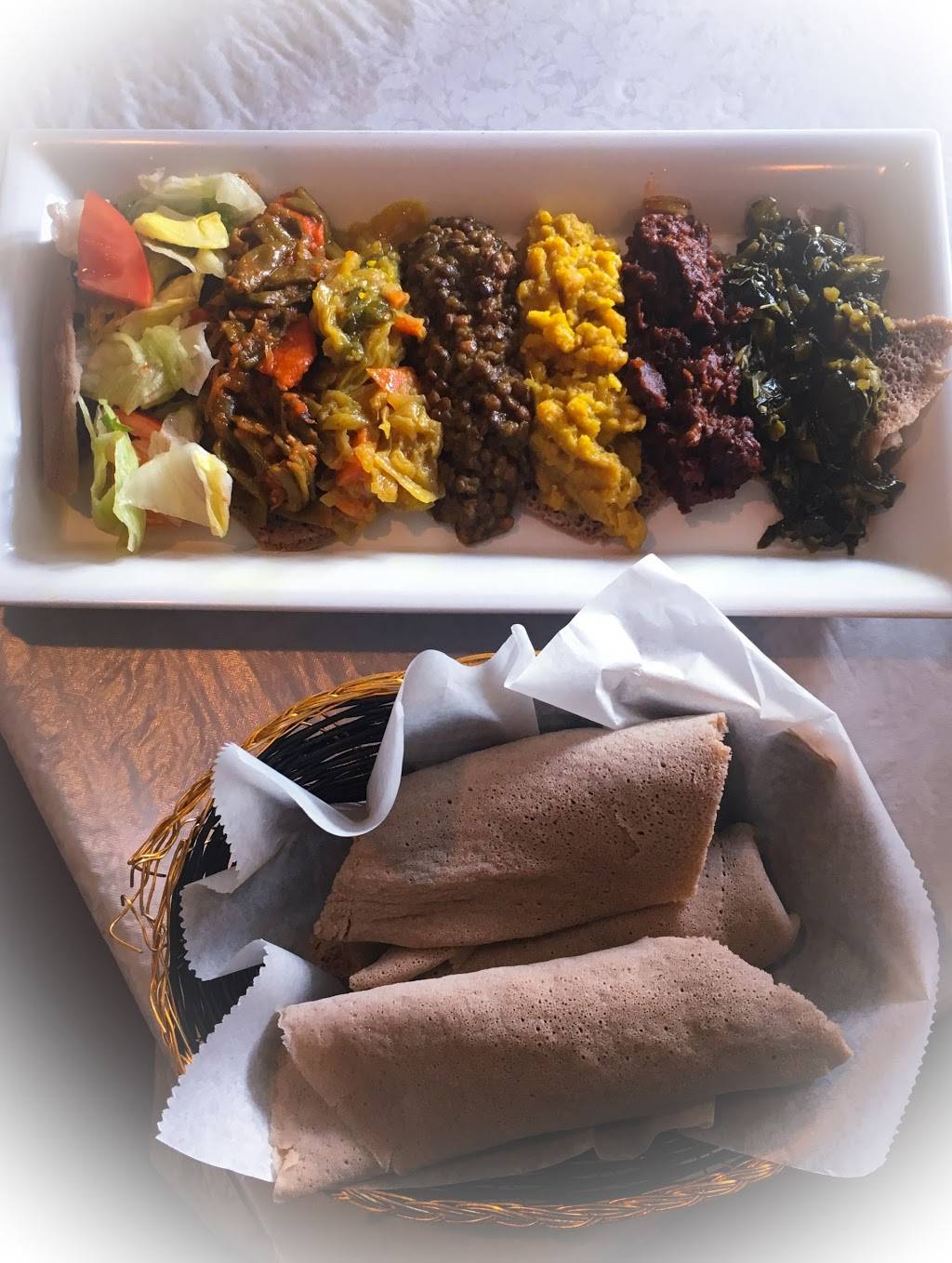 Bole Ethiopian Restaurant | 1583 Virginia Ave, College Park, GA 30337, USA | Phone: (404) 549-9111